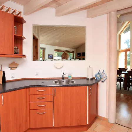 Three-bedroom Holiday In Vaeggerlose 26 Bøtø By