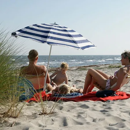 Three-bedroom Holiday In Vaeggerlose 26