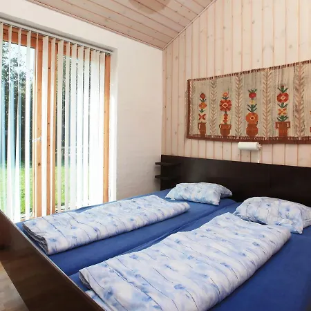 Feriehus Three-bedroom Holiday In Vaeggerlose 26 *